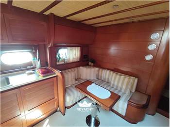 NAVALIA CONSTRUCTIONS SPA 58 ROMANTICA
