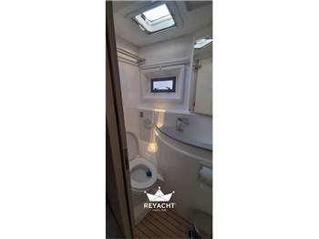 ROBERTSON & CAINE LEOPARD 48 (2017)