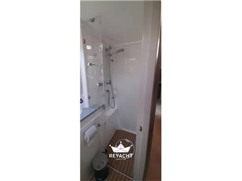 ROBERTSON & CAINE LEOPARD 48 (2017)