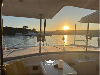 ROBERTSON & CAINE LEOPARD 48 (2017)