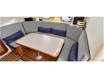 SUNSEEKER YACHTS SAN REMO 33