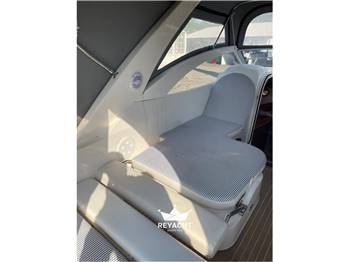 Manara Marine 28 Cabin