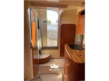 Manara Marine 28 Cabin