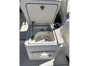 Boston Whaler 285 Conquest