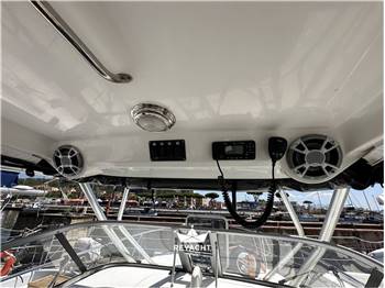 Boston Whaler 285 Conquest