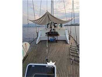 NELSON SRL Uico Motoveliero Allestimento Papetti
