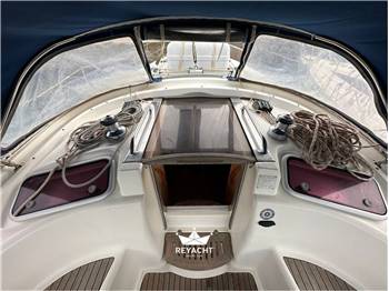 BAVARIA YACHTBAU 37 CRUISER