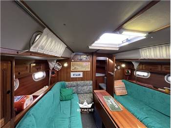 bavaria lagoon 350