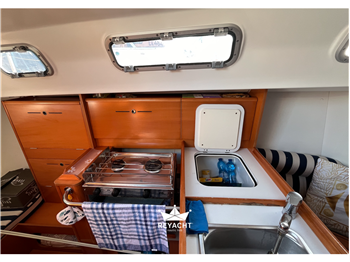 Beneteau First 34.7