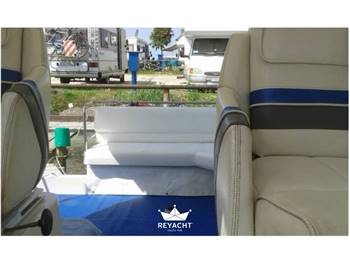 CARVER MONTEGO 28 530