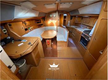 Bavaria Yachts 340 Lagoon