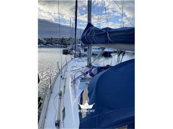 Beneteau Oceanis Clipper 423