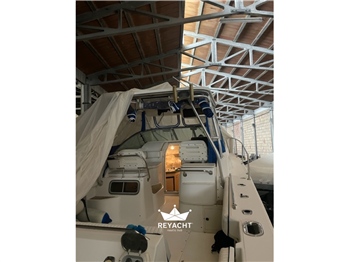 Boston Whaler Conquest 285