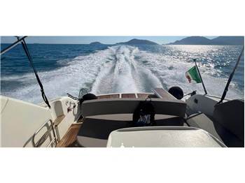 BAVARIA 35 SPORT
