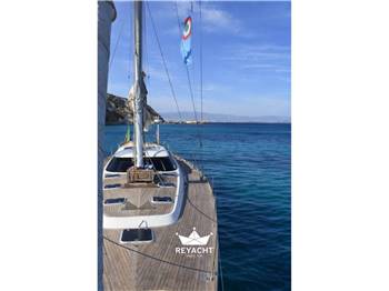 Azzura Yachting Luna 66