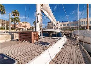 Azzura Yachting Luna 66