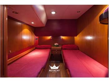 Azzura Yachting Luna 66