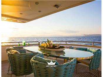 HORIZON YACHTS ELEGANCE 90