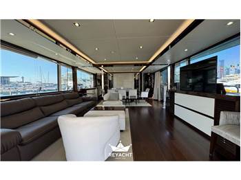 SUNSEEKER 95 YACHT