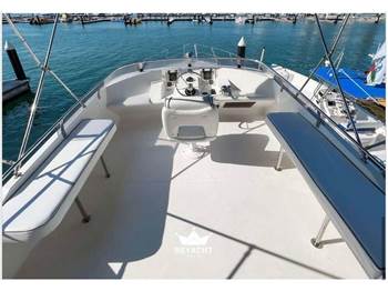 GULF CRAFT 55 FLY AMBASSADOR 55