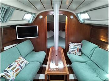 Beneteau OCEANIS 300