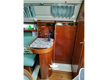 Beneteau OCEANIS 300