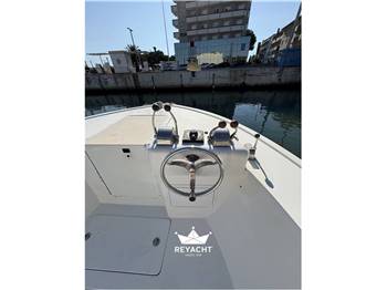 STRIKER BOATS 29 OPEN