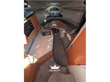 REGAL MARINE 2660 COMMODORE