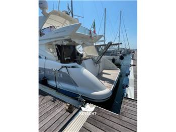 AZIMUT 50 Fly Bridge