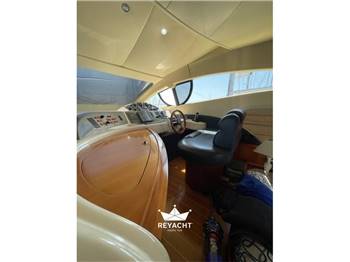 AZIMUT 50 Fly Bridge