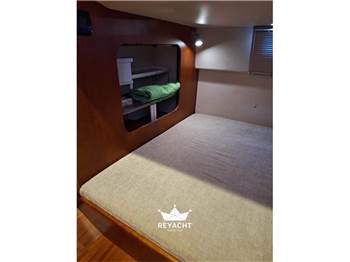 FAIRLINE 34