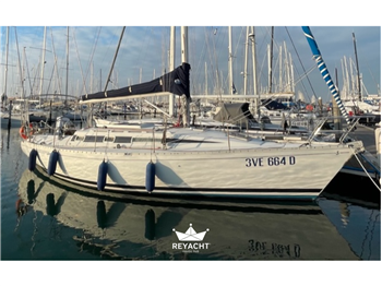 Beneteau First 375