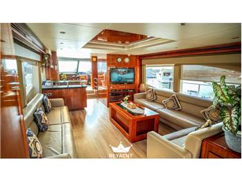 CUSTOM 90 FT