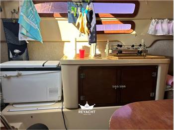MACGREGOR YACHT CORPORATION 26M