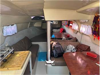 MACGREGOR YACHT CORPORATION 26M