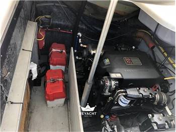 Sessa Marine Islamorada 32