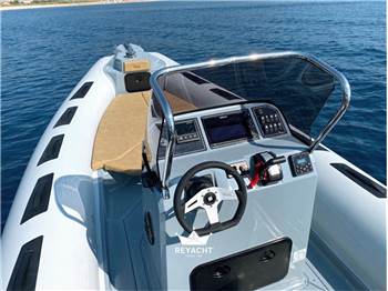 RANIERI INTERNATIONAL CAYMAN 26 SPORT