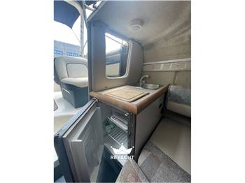Maxum 2300 SC