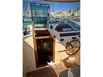 Cantieri Tirrenia Viveur 8.50 cabin