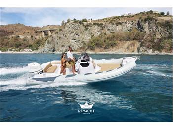 RANIERI INTERNATIONAL CAYMAN 23 SPORT TOURING