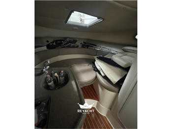 Boston Whaler Conquest 28