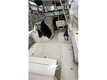 Boston Whaler Conquest 28