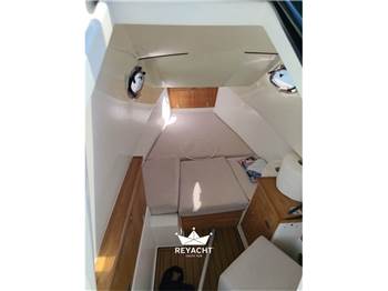 NAUTICA LED EAGLE 28 CABIN