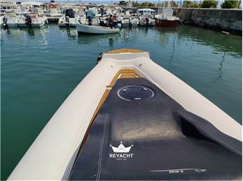 NAUTICA LED EAGLE 28 CABIN