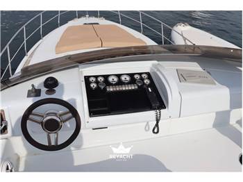 Azimut AZ 43