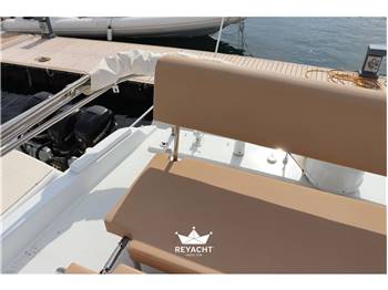 Azimut AZ 43