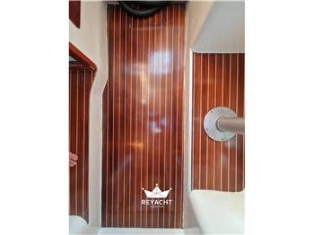 Spacy Yacht Enterprise 32