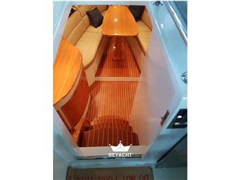COSTA DELL'EST YACHTING IPERBOLE 32