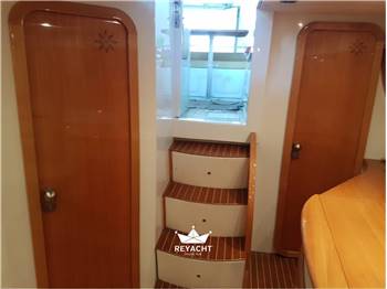 COSTA DELL'EST YACHTING IPERBOLE 32