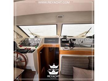 RAFFAELLI TYPHOON 38 FLY